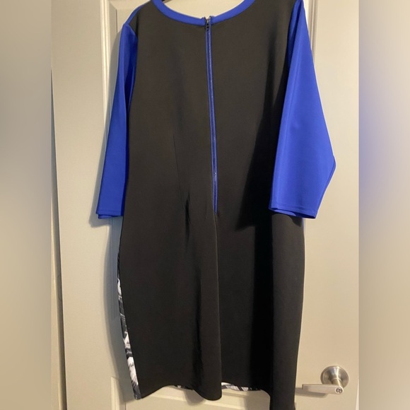 Scuba Dress - Picture 4 of 4